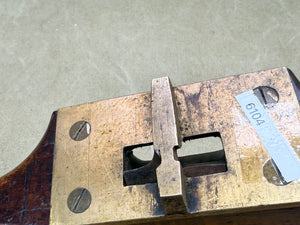 SUPER QUALITY COACHBUILDERS MOULDING, SIDE ROUTER / DOUBLE JIGGER. CUTTERS MADE FROM FILES COULD BE IMPROVED. - Boyshill Tools and Treen
