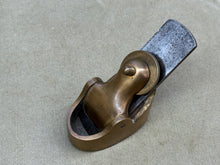 Load image into Gallery viewer, PRESTON VIOLIN MAKERS round bottom THUMB PLANE WITH SERATED IRON - Boyshill Tools and Treen