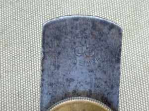 PRESTON VIOLIN MAKERS round bottom THUMB PLANE WITH SERATED IRON - Boyshill Tools and Treen