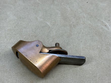 Load image into Gallery viewer, PRESTON VIOLIN MAKERS round bottom THUMB PLANE WITH SERATED IRON - Boyshill Tools and Treen