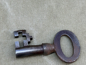 VERY RARE PADLOCK MADE FOR BARGES ON THE THAMES - Boyshill Tools and Treen