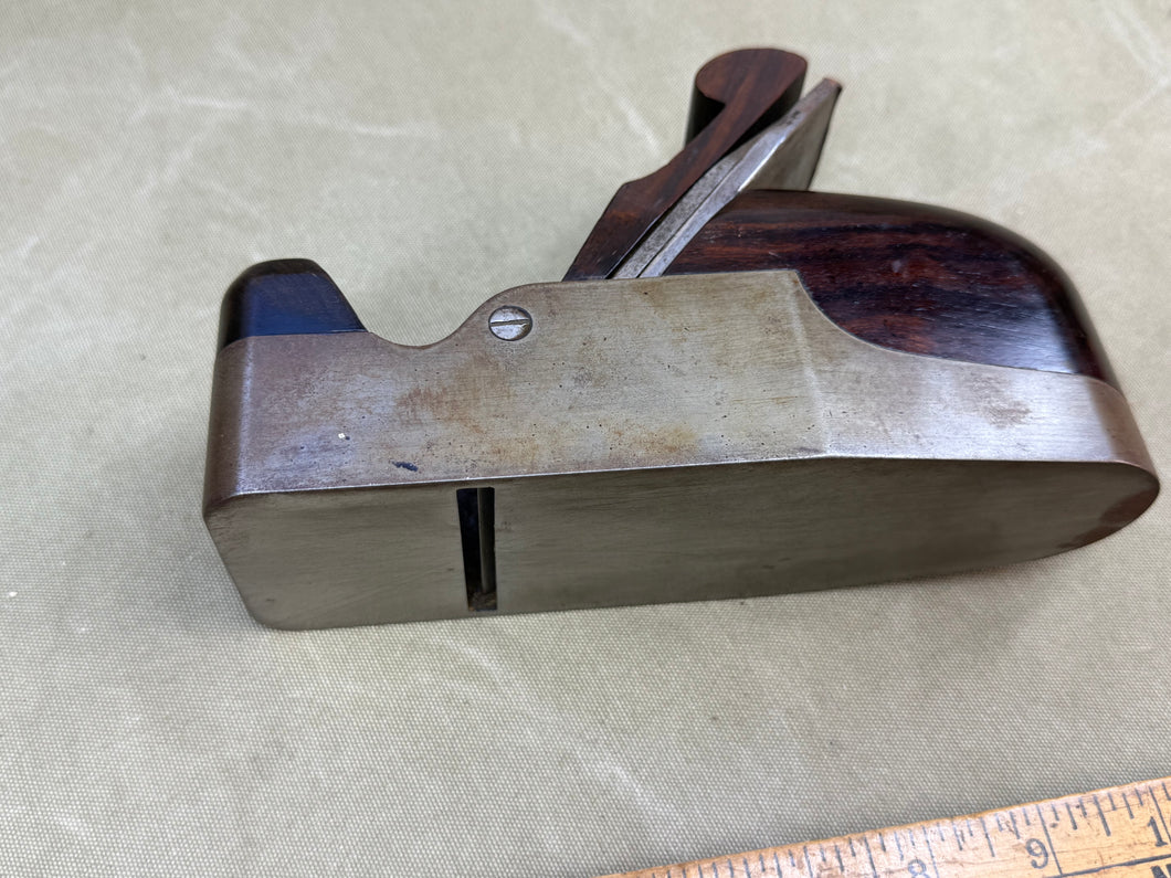 EXCEPTIONALLY FINE ROSEWOOD INFILL SMOOTHING PLANE BY HOLLAND LONDON NO 782. UNTOUCHED FOR 70YEARS AS FOUND. - Boyshill Tools and Treen