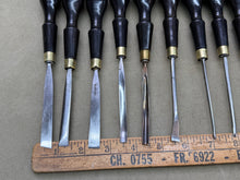 Load image into Gallery viewer, SUPERB SET OF 12 MARPLES CARVING CHISELS IN ANTIQUE PRESENTATION BOX - Boyshill Tools and Treen