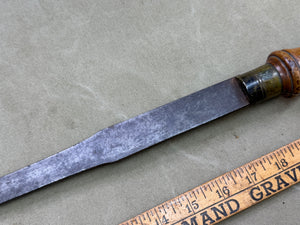 LARGE BOX HANDLE SCREWDRIVER CRACKS IN HANDLE - Boyshill Tools and Treen