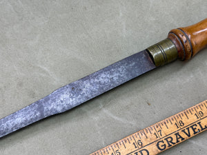 LARGE BOX HANDLE SCREWDRIVER CRACKS IN HANDLE - Boyshill Tools and Treen