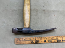 Load image into Gallery viewer, BRICKLAYER OR STONEMASON HAMMER.