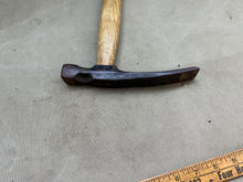 Load image into Gallery viewer, BRICKLAYER OR STONEMASON HAMMER.