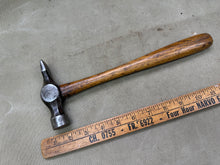 Load image into Gallery viewer, MARPLES NO 4 CROSS PEIN HAMMER NICE HANDLE - Boyshill Tools and Treen
