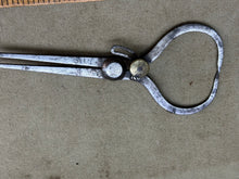 Load image into Gallery viewer, 4 VINTAGE SPRING CALIPERS , 3 MOORE &amp; WRIGHT - Boyshill Tools and Treen