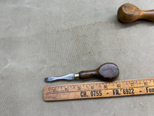 Load image into Gallery viewer, 2 NICE VINTAGE SCREWDRIVERS. (TIMMINS, BUCK) - Boyshill Tools and Treen
