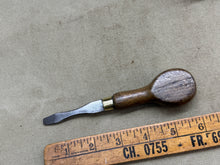 Load image into Gallery viewer, 2 NICE VINTAGE SCREWDRIVERS. (TIMMINS, BUCK) - Boyshill Tools and Treen