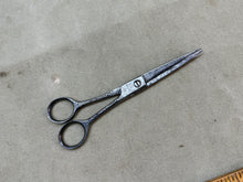 Load image into Gallery viewer, 2 RARE PAIRS VINTAGE SCISSORS , 1 GIESEN &amp; FORSTHOFF 1 BLYDE SHEFFIELD John Blyde (1828-1899) - Boyshill Tools and Treen