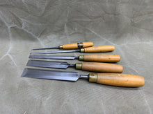 Load image into Gallery viewer, VINTAGE SET OF 5 MARPLES BEVEL EDGE PARING CHISELS - Boyshill Tools and Treen