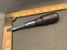 Load image into Gallery viewer, 6&quot;  WAR MARK VINTAGE SCREWDRIVER - Boyshill Tools and Treen