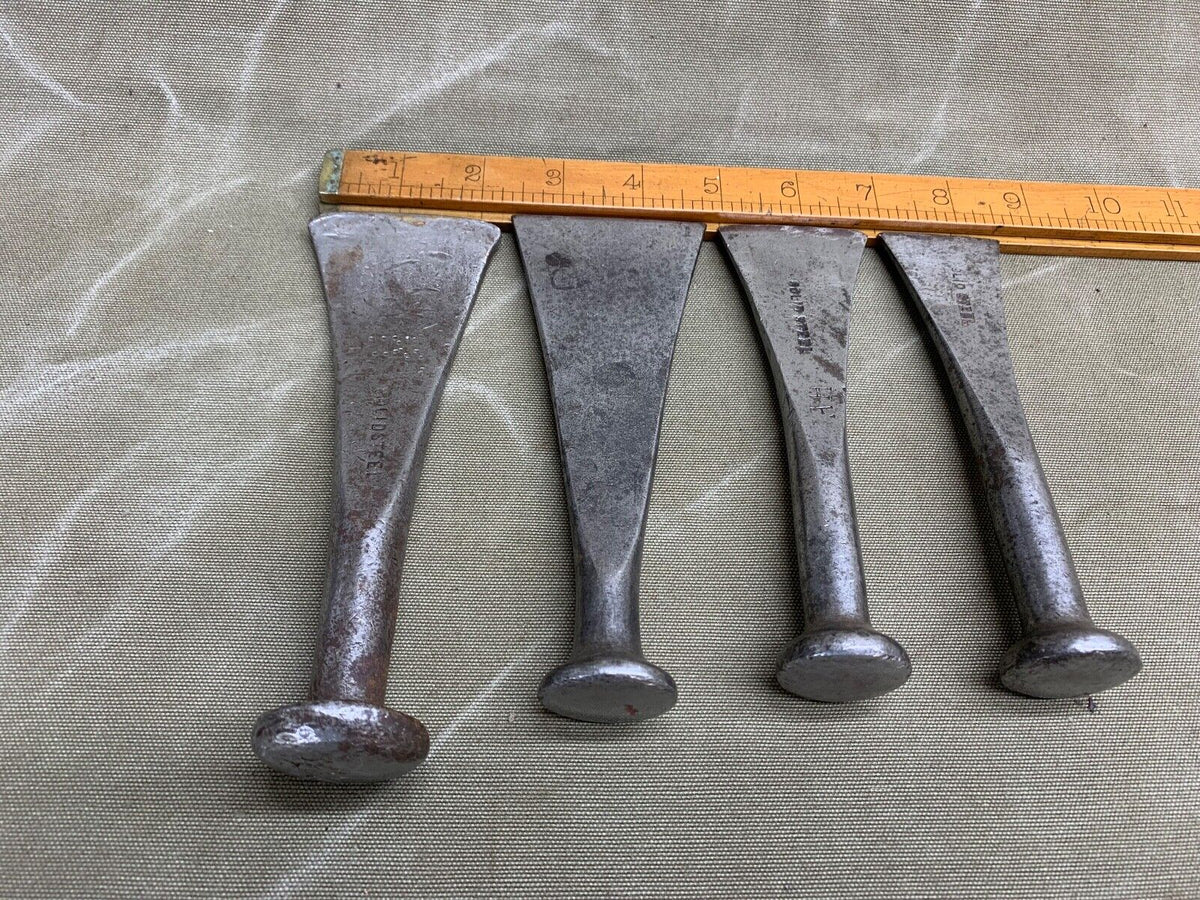4 SHIPBUILDERS OLD VINTAGE CALKING IRONS Boyshill Tools and Treen