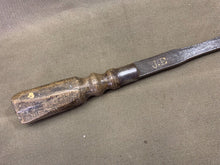 Load image into Gallery viewer, 25&quot; VINTAGE SCREWDRIVER - Boyshill Tools and Treen