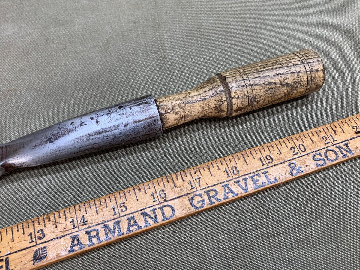 ANTIQUE 17
